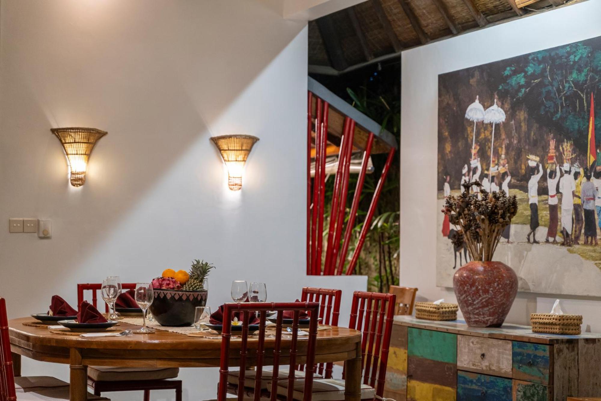 Tropical Oasis Of Calm In The Heart Of Seminyak, 4br Luisha Villa
