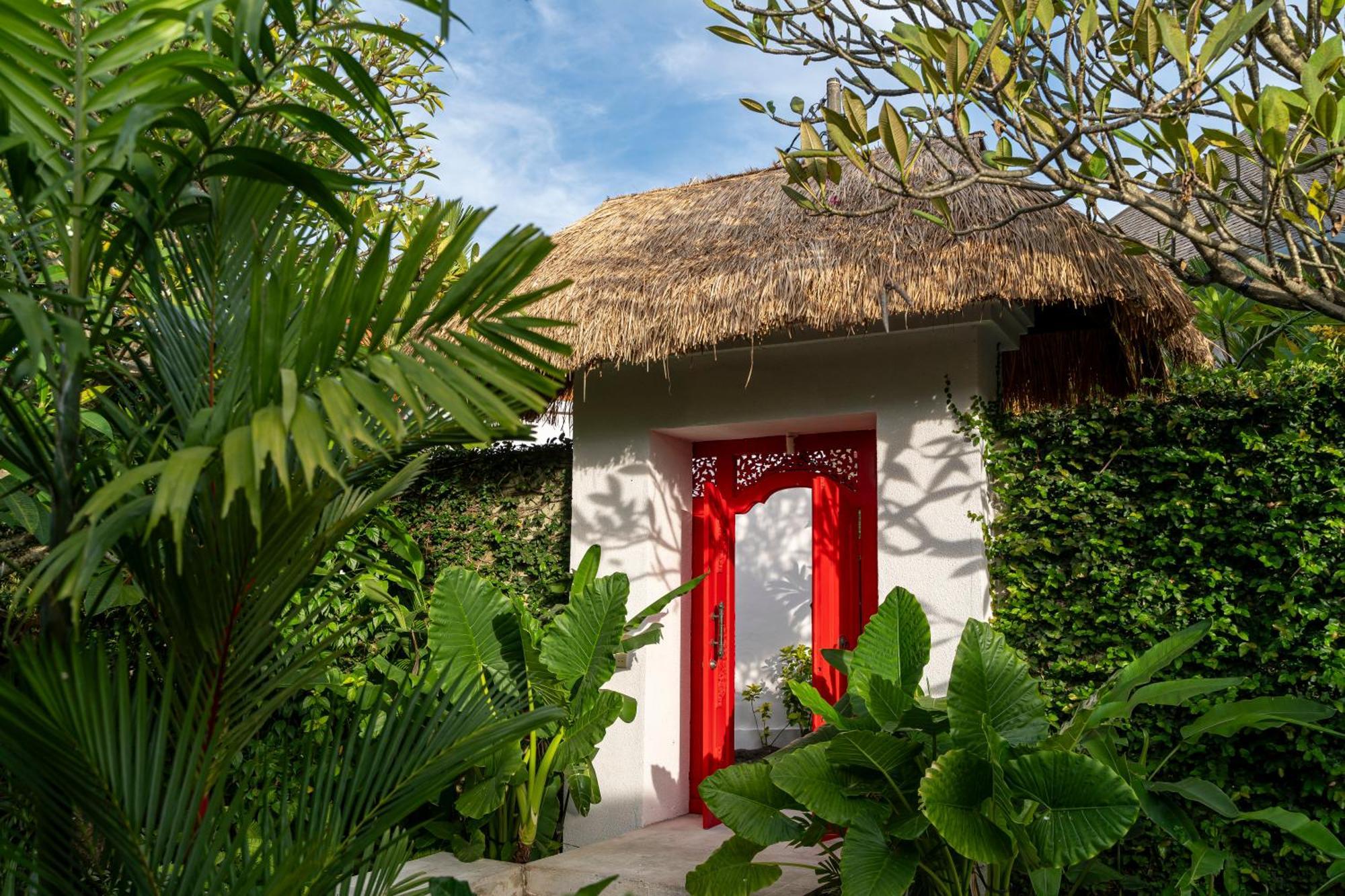 Villa Tropical Oasis Of Calm In The Heart Of Seminyak, 4br Luisha Seminyak (Bali)